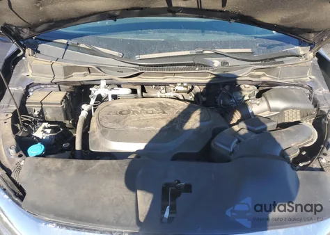 2021 Honda Odyssey Touring z USA, uszkodzony, nr VIN 5FNRL6H86MB028534